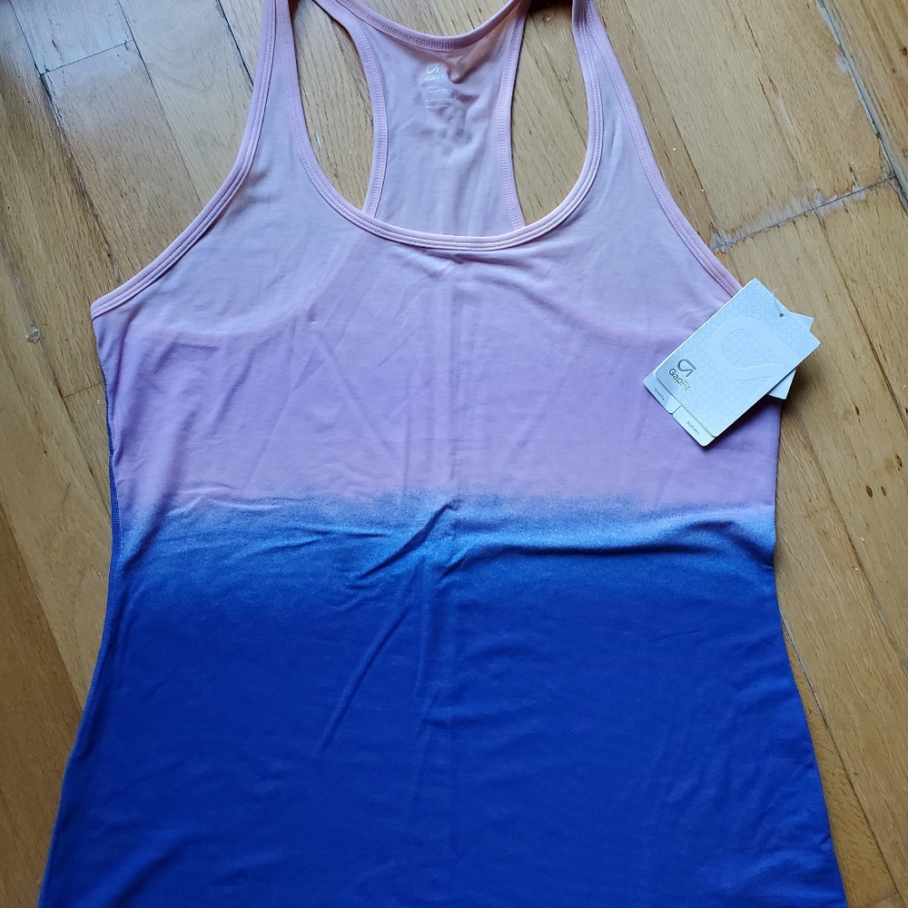 NWT GapFit Breathe Racerback Tank
